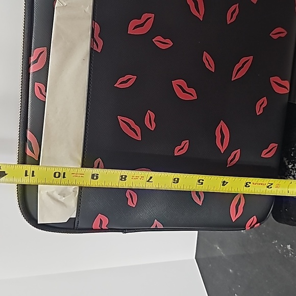Kate Spade  💋 laptop  cover - Picture 5 of 6